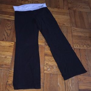 Black yoga pants